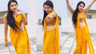 Diva in Yellow Saree Dancing in Rain| Model Raining Pose| Yellow Saree Diva