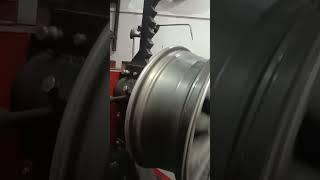 alloy wheel specilist welding bend removel  all majar alloy wheel damage repair