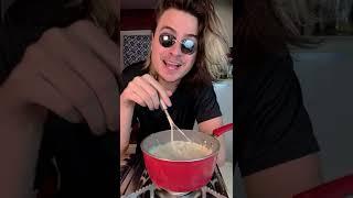 COMO FAZER MOLHO BRANCO - Receita de molho bechamel, super fácil e rápida.