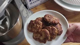 How to make Turkey Breakfast Sausage ( HOMEMADE spice blend )