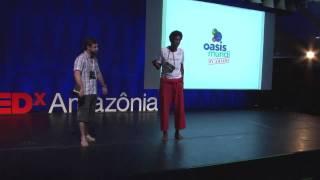 They play with a serious matter: Felipe Milanez and Edgard Gouveia Jr. at TEDxAmazonia