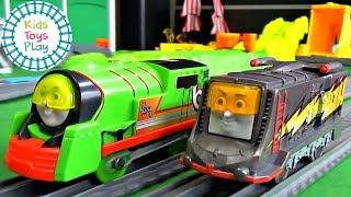 Thomas Big World Big Adventures Trackmaster Turbo Speed Train Races