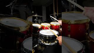 Listen how AWESOME this snare drum sounds! 