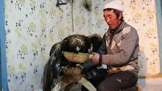 Feeding a Golden Eagle