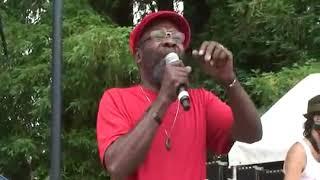 Clinton Fearon Live at Reggae On The River 17 07 11   Jah Know His People