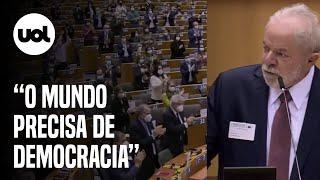 Lula é aplaudido de pé ao fazer palestra no Parlamento Europeu