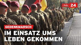 Bundeswehr: Marsch zum Gedenken an 117 gefallene Soldaten