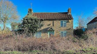 EERIE VIBES WHILE EXPLORING THE ABANDONED HOUSE OF BAD LUCK. WHAT HAPPENED TO THE OWNERS?!