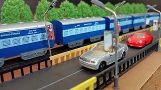 Centy Indian Passenger Model Train | Trains Wonderful Galore 10