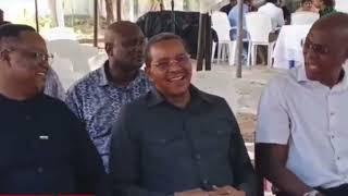 Kikwete na Lissu Uso kwa Uso Msibani kwa Prof. Sarungi, Waangua Vicheko kwa Soga Walizokuwa Wanapiga