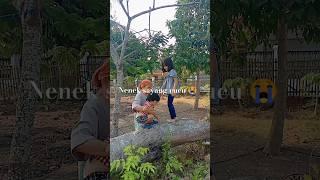 Nenek sayang cucu  #videomenyentuhhati #shortviral #youtubeshorts #nenek #cucu