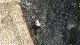 Escalada Solo Livre, sem equipamentos de segurança, no Corcovado, via K2