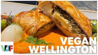 Trying VEGAN WELLINGTON at Steakhouse 71