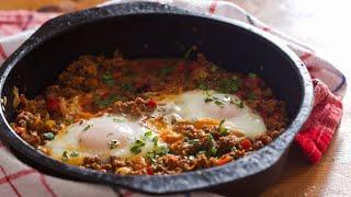 When you know, you know! Poached eggs with ground beef (Bosnian Čimbur) are what you need right now!