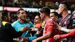 Pelea completa entre los jugadores de Necaxa y América