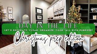 2024 CHRISTMAS DECORATE WITH ME | CHRISTMAS DECORATING IDEAS | LAUNDRY ROOM REDO | CHRISTMAS DIY