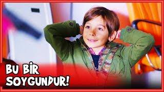 Mehmetcan Soyguncuları Birbirine Düşürdü! - Küçük Ağa Özel Klip