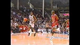 The Move: David Robinson Blazes Past Michael Jordan for the Power Slam