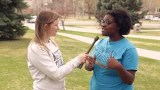 Students on campus answering financial aid questions. | University of Northern Colorado