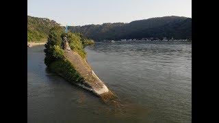 Die Loreley am Rhein aus der Luft