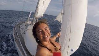 E25: Eight Days Singlehanding a 27 foot boat to Panama