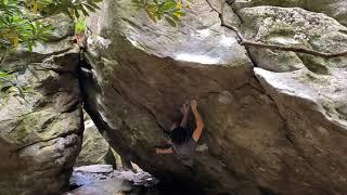 Boone Bouldering - Grandmother Mountain - French Lip V8