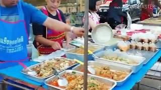 Streetfood​ Thailand​ -​ Spicy​ Stir​ fried​ fish with​ fresh pepper​ and ginger