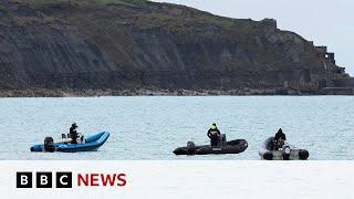 Five people including child die in Channel boat crossing | BBC News