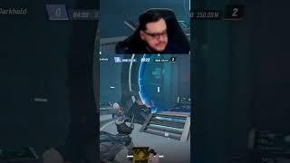 TOTALLY NOT trying to see them cheeks | #silverblazex on #Twitch