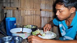 Sendirian Di kebun, Menikmati Makan Malam, Menu Seadanya