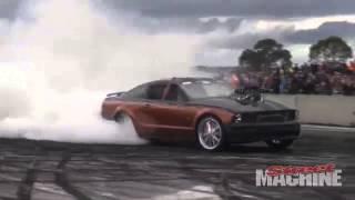 STREET MACHINE | 2INSANE MUSTANG DEBUT BURNOUT