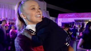 SURPRISING THE KIDS WITH THEIR FAVORITE CELEBRITY JOJO SIWA!!