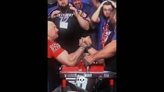 Nobody did this to Levan ️ #sports #armwrestling #devonlarratt #shorts