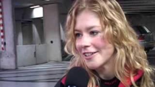 De knuffel van Dorien met Margriet de Schutter