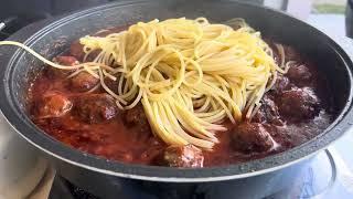 Meatballs & Spaghetti! GREEK Style!