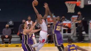 Wendell Carter Jr. powerful dunk on LeBron James!