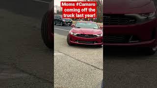 #Moms 2022 #Chevy #Camaro coming off the truck #chevrolet #viral #camarosix #camarors #shorts #cars