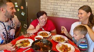 RUSSIAN FOOD IS TASTELESS AFTER FILIPINO DISHES! Cooking Our Favourite Filipino Dish!