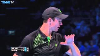 Murray Peers Impenetrable At The Net - London 2015