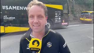 Merijn Zeeman verbouwereerd na val Roglic derde etappe: “Dit gaat natuurlijk negens over”