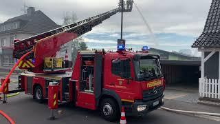 Großbrand zerstört Halle in Wermelskirchen