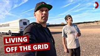 Living Off the Grid in Arizona Desert 