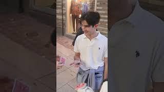 Reaction #magician #streetmagic #magic #reaction