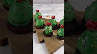 Strawberry Christmas Trees  #christmas #baking