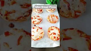 Mini Bread Pizza #shorts #Pizza #youtubeshortsvideo