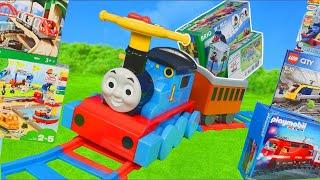 Plusieurs jouets trains pour enfants