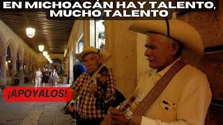 ¡Asombroso! Músicos callejeros dejan a todos boquiabiertos con esto  - Michoacán