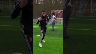 99 Dribbles ￼ #neymar #skills #foot #football #1v1 #mbappe #paris #soccer #jnk #tcheksplay #psg