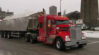 Dump Trucks in Montreal Snow Removal 2022 - #4