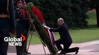 Putin lays wreath on anniversary of Nazi invasion of Soviet Union